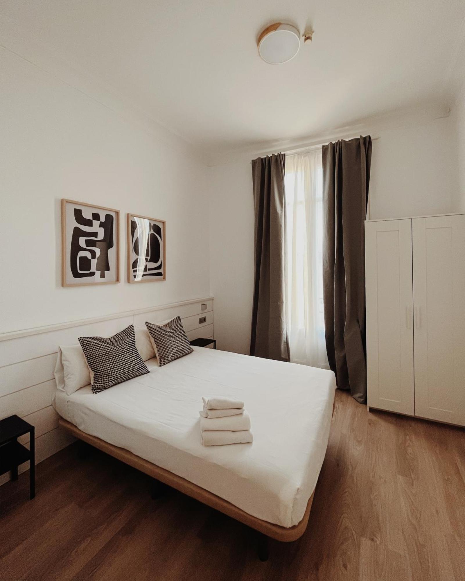 Apartamentos Express By Gaiarooms 바르셀로나 외부 사진